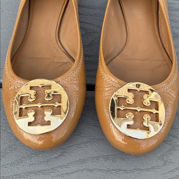 Tory Burch Patent Leather Travel Ballet Flats Tan Size 9 - Picture 5 of 12